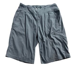 Mountain Hardwear Womens Dynama Bermuda Shorts Size XS Gray Outdoor